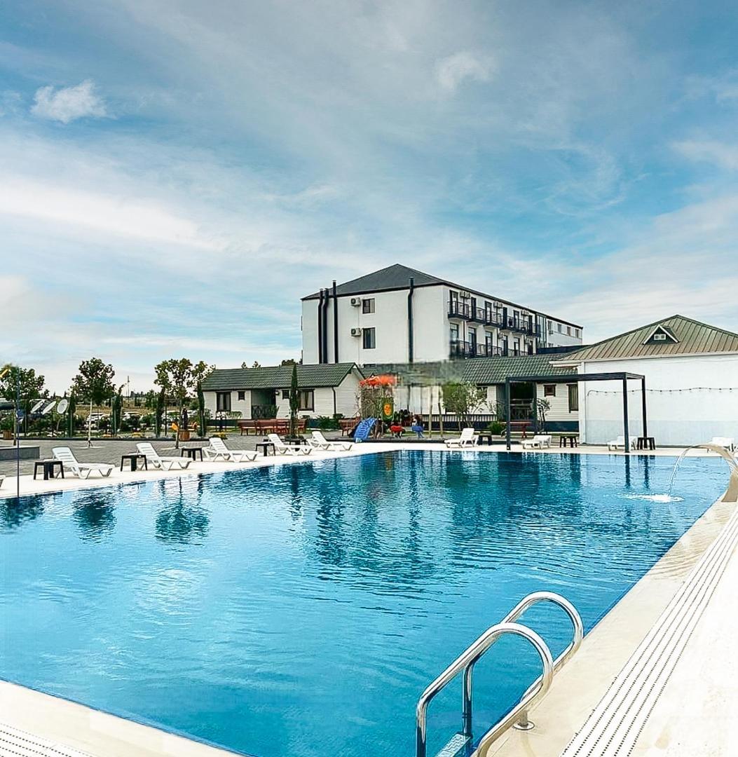Karvan Hotel-Sanatorium Naftalan Luaran gambar